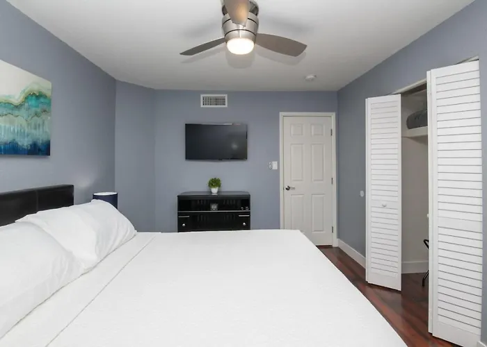 Holiday home 3bedroom 2bath Near Asu With Heated Pool, Hot Tub, & Massive Putting