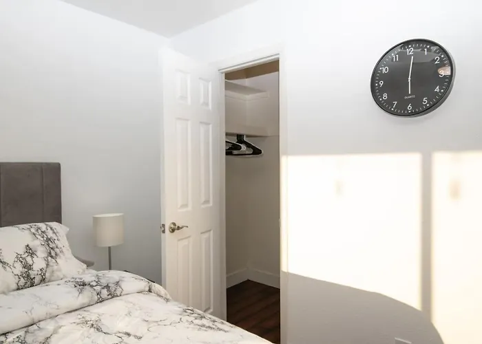 3bedroom 2bath Near Asu With Heated Pool, Hot Tub, & Massive Putting