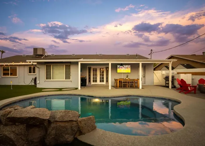 Holiday home 3bedroom 2bath Near Asu With Heated Pool, Hot Tub, & Massive Putting *